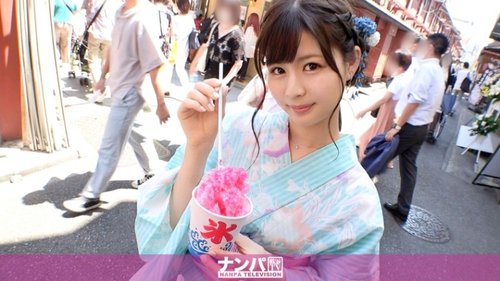 日本高中女教师休假被搭讪，和服被扒开，露出情色胴体