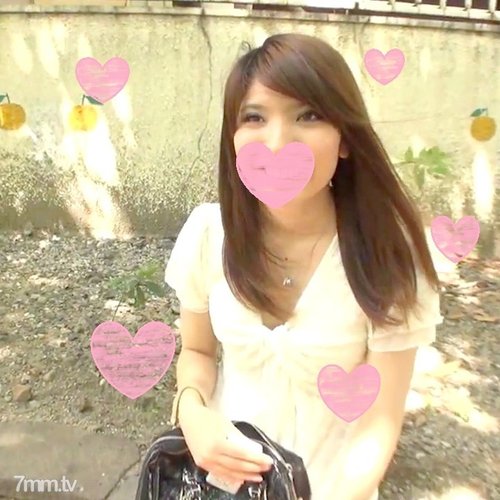 FC2 私人拍摄 H 尺度大片：内衣女孩尴尬却尽情表达