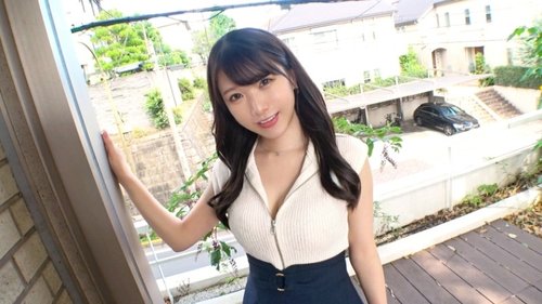 素人笑顔美女が潮吹き大量、無修正流出ビデオ