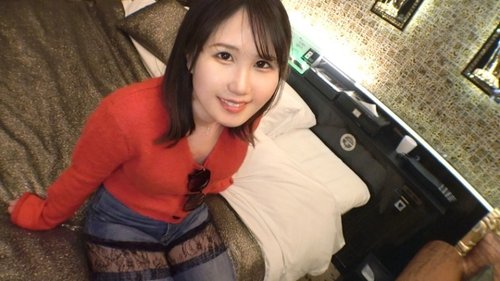 SIRO-5467: 娃娃臉護士變身色情主播，鏡頭前初次真槍實彈高潮連連！
